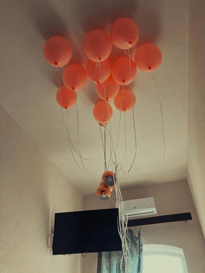 Apartemen studio 19 m² dengan 1 kamar mandi pribadi di Pusat Kota Odessa Bagian luar foto