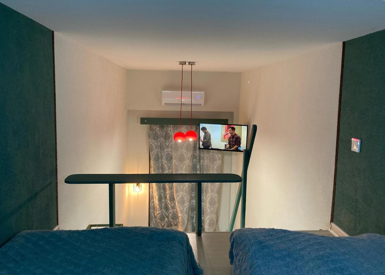 Apartemen studio 19 m² dengan 1 kamar mandi pribadi di Pusat Kota Odessa Bagian luar foto